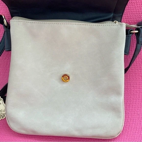 Double Compartment Med .Flapover Crossbody Bag Black / Beige - Picture 2 of 8